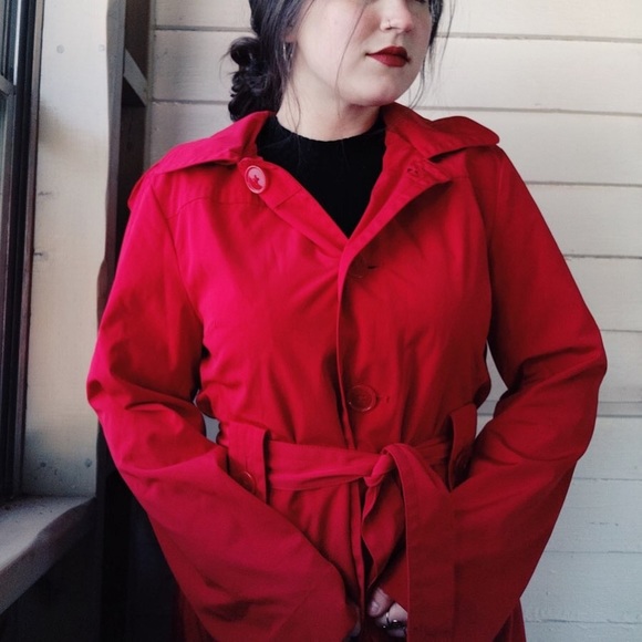 VINTAGE BELTED RED COAT - Picture 2 of 6